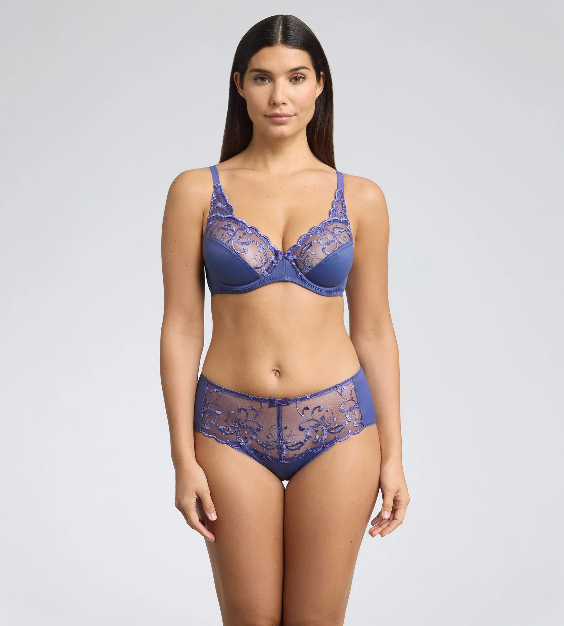 Culotte bleu cobalt Essential Elegance Broderie - Image 3
